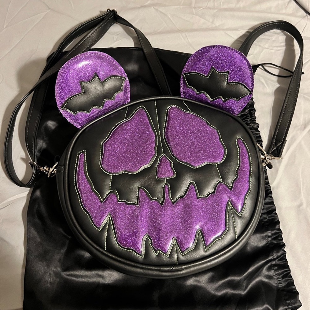Love pain and stitches handcrafted bag